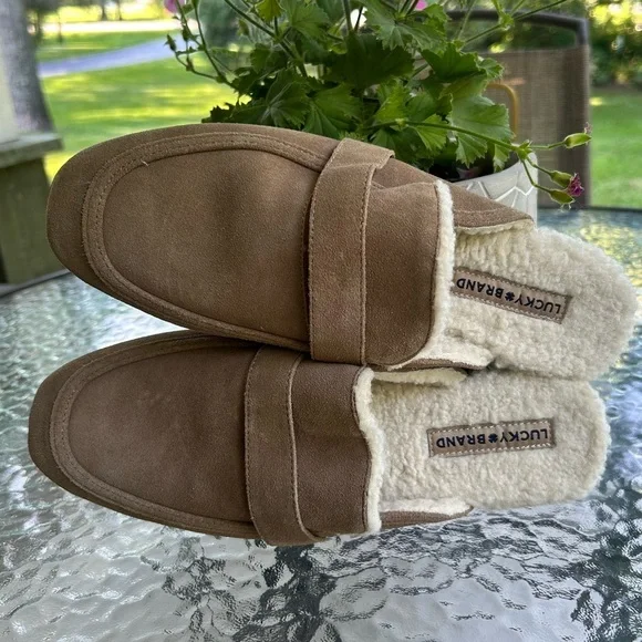 NWOT-Lucky Brand Brown Suede Loafers with Shearling-size 10 - Picture 5 of 5